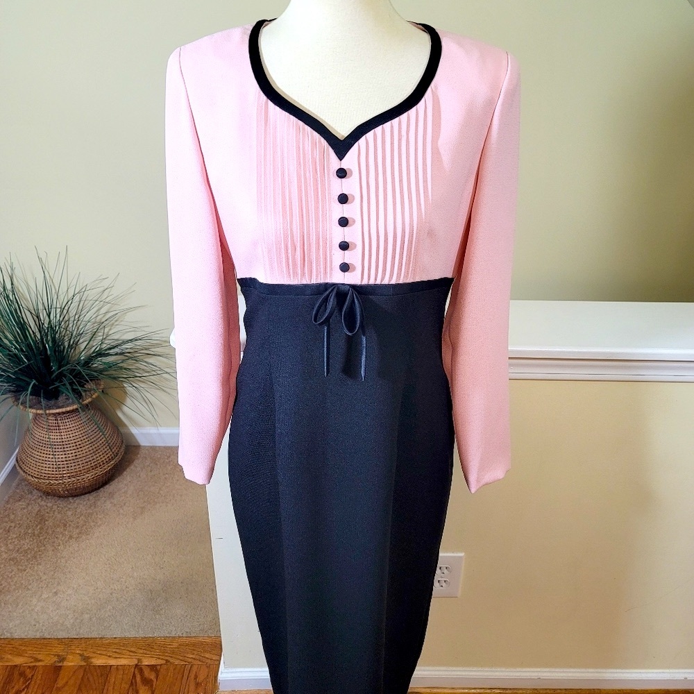 Cynthia Howie for Maggy Boutique Dress - Picture 2 of 7